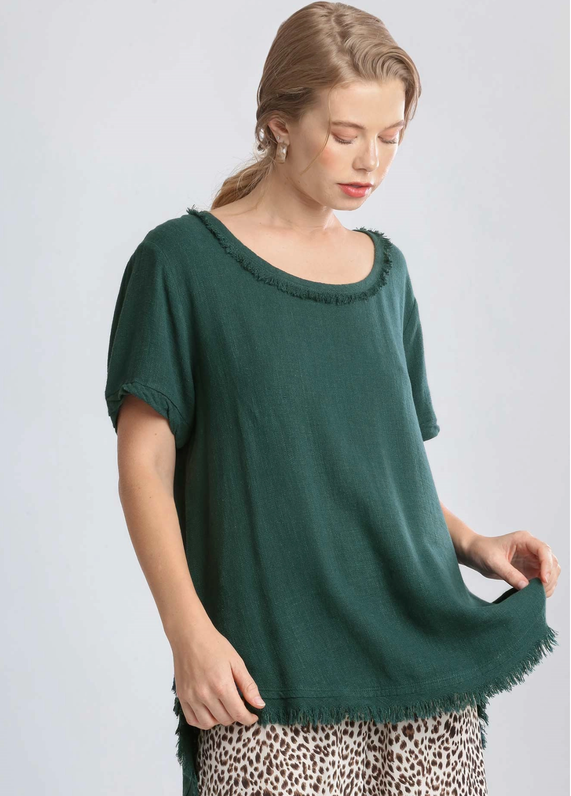 Frayed Hem Short Sleeve