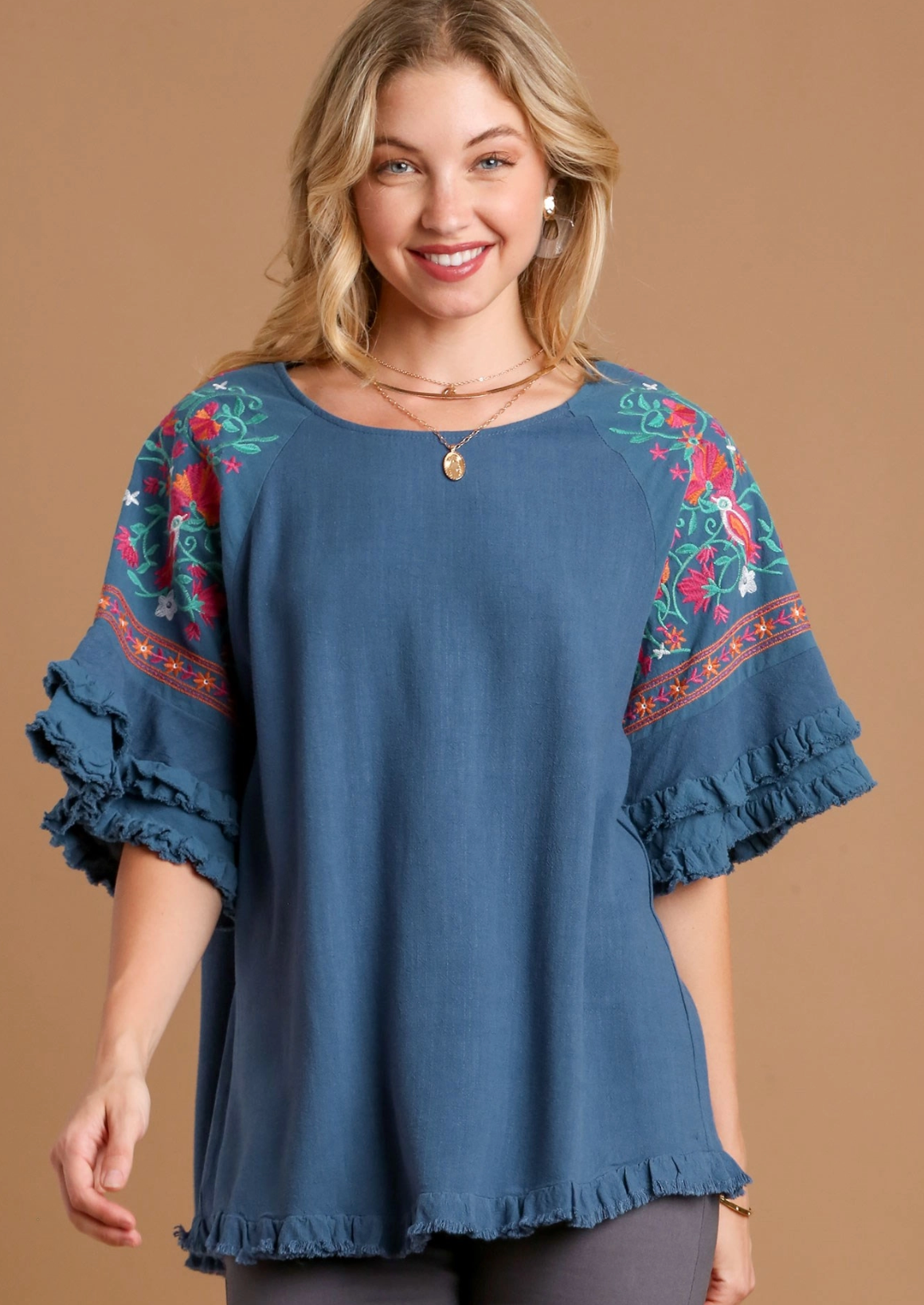 Floral Detail Frayed Blouse