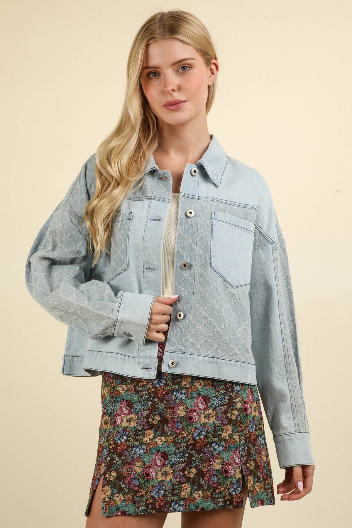 Contrast Cropped Denim Jacket