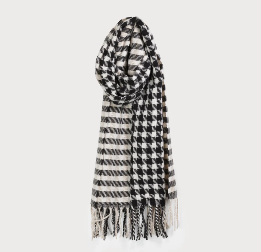 Houndstooth Fringe Scarf